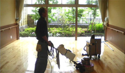 定期清掃・カーペット清掃・日常清掃・ガラス清掃イメージ1